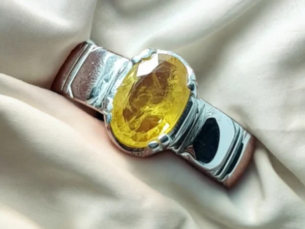 yellow sapphire ring