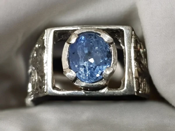 Natural sapphire