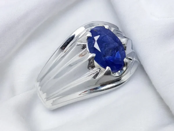 star sapphire ring