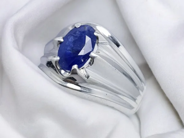 star sapphire ring