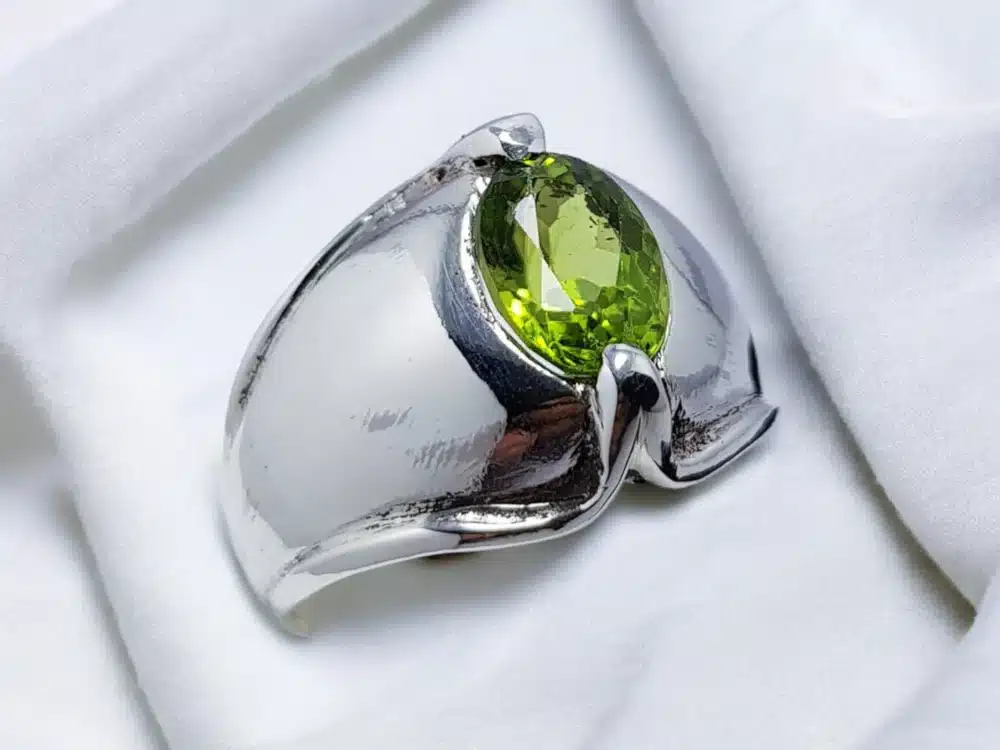 green peridot ring