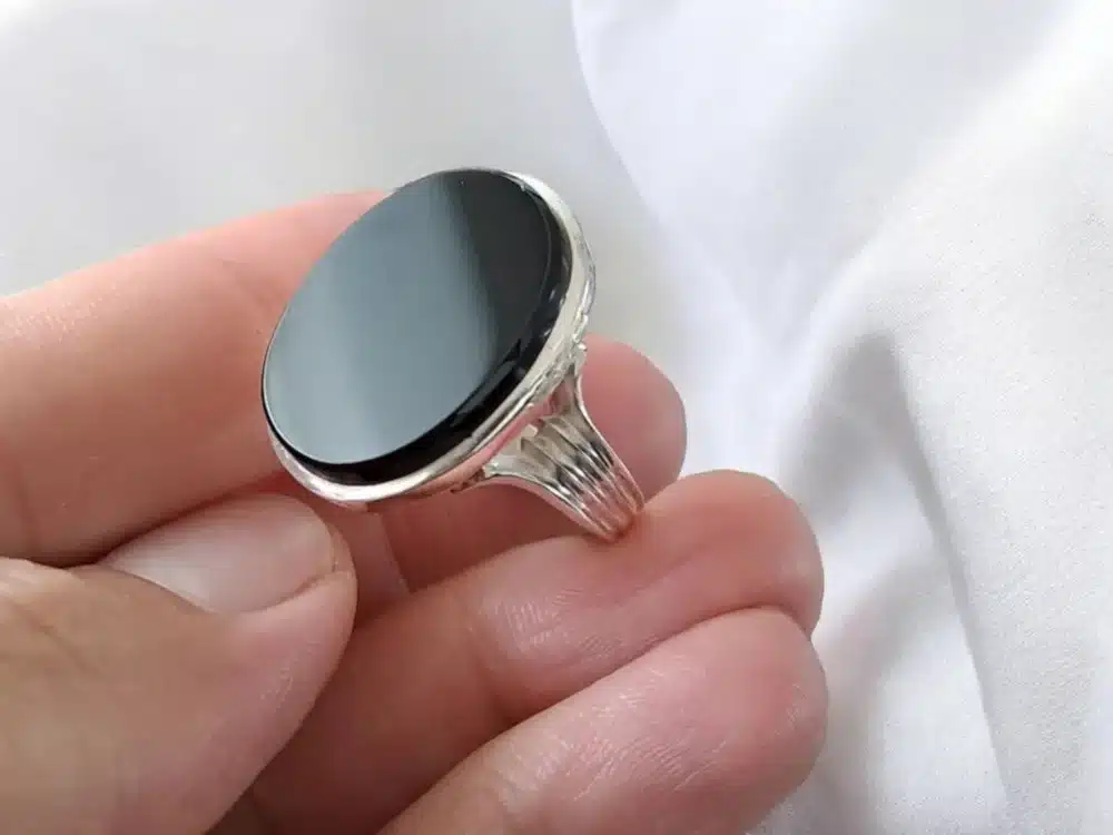 black aqeeq signet ring