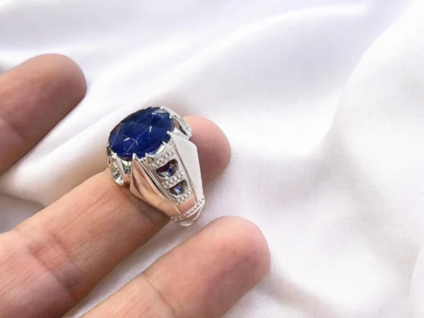 sapphire ring