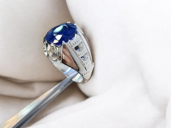 sapphire ring