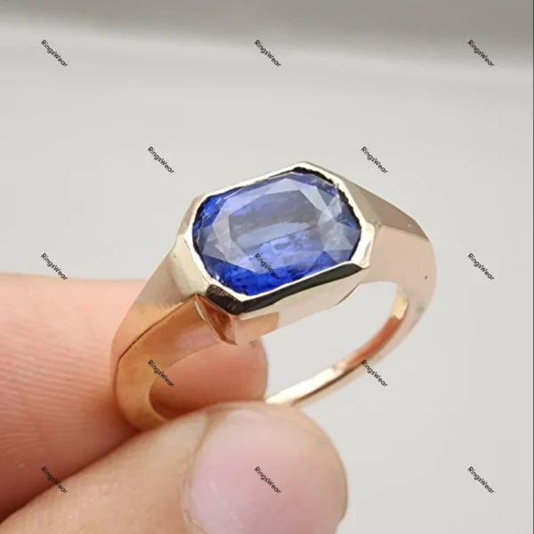 14k Gold Sapphire Ring