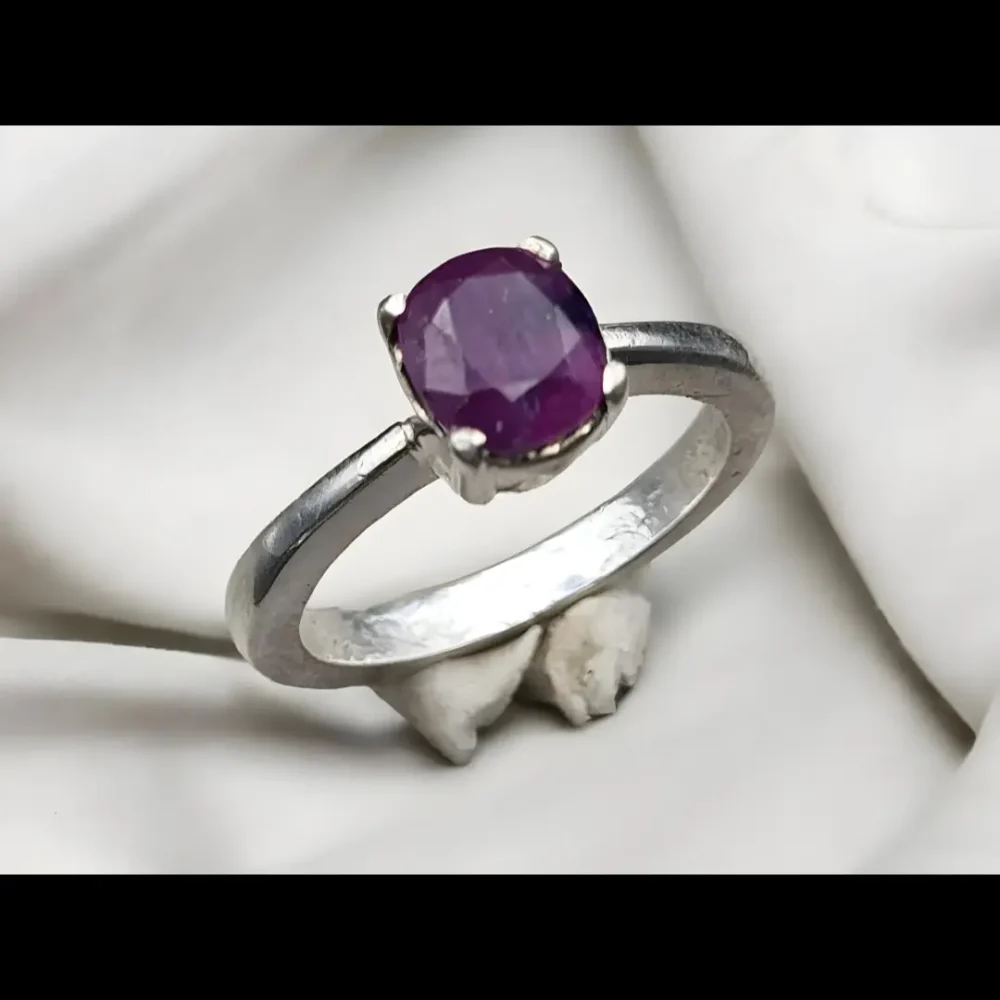 Kashmir Purple Sapphire Ring 2 Carats Neelam Buy now