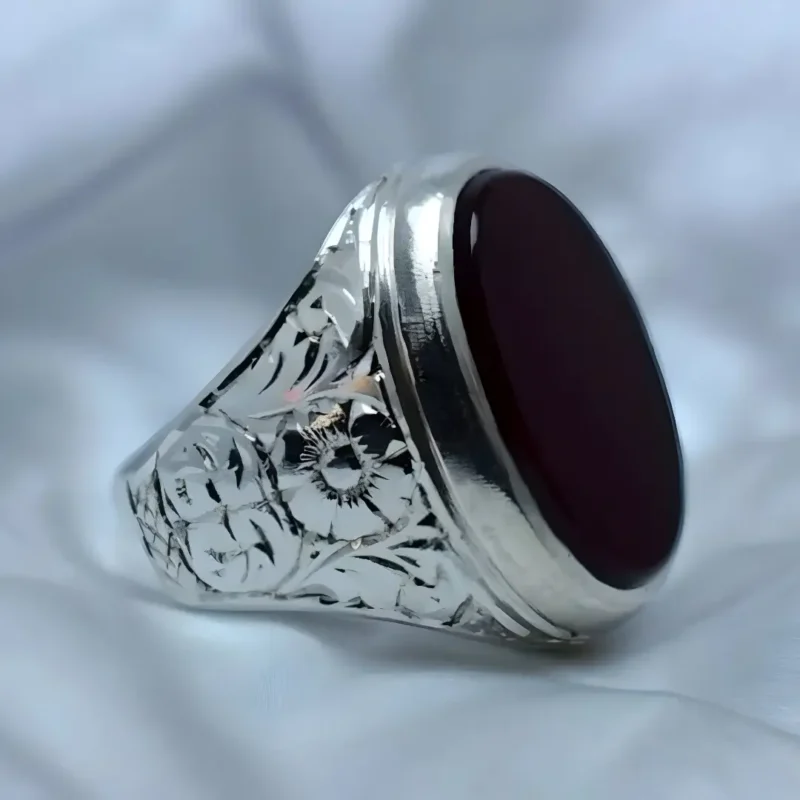 Brown Yemeni Aqeeq Men's Ring Engraved Style