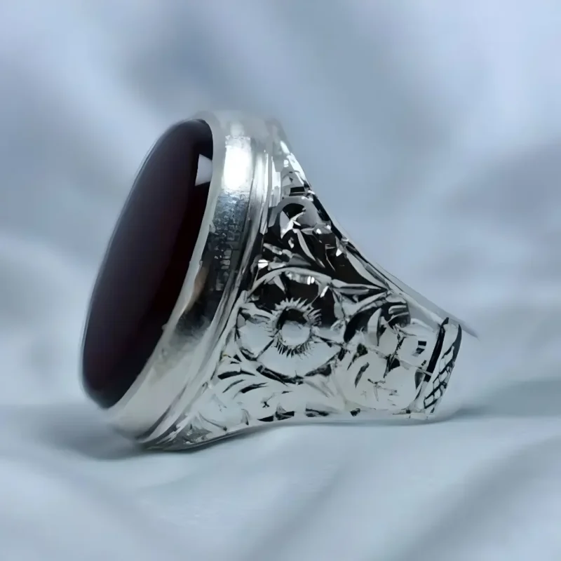 Brown Yemeni Aqeeq Men's Ring Engraved Style