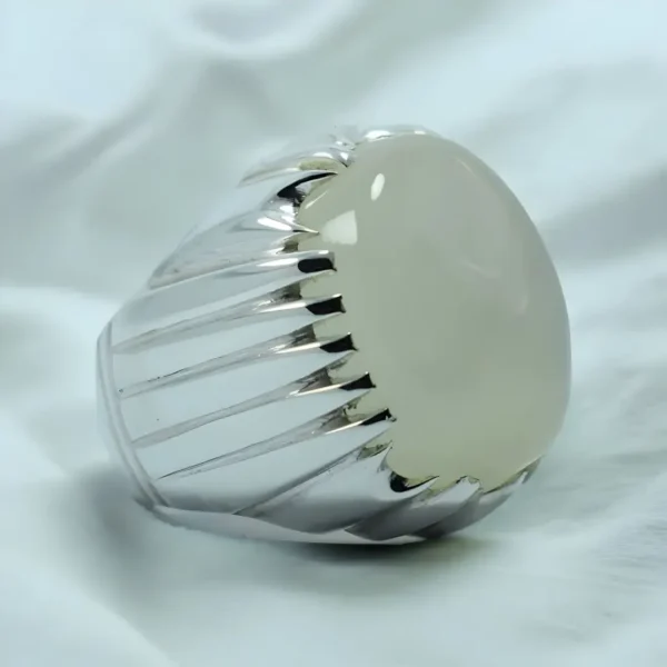 Men’s Yemeni Aqeeq Ring Shop Now