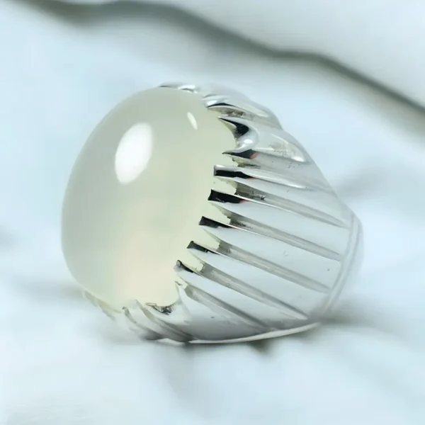 Men’s Yemeni Aqeeq Ring Shop Now