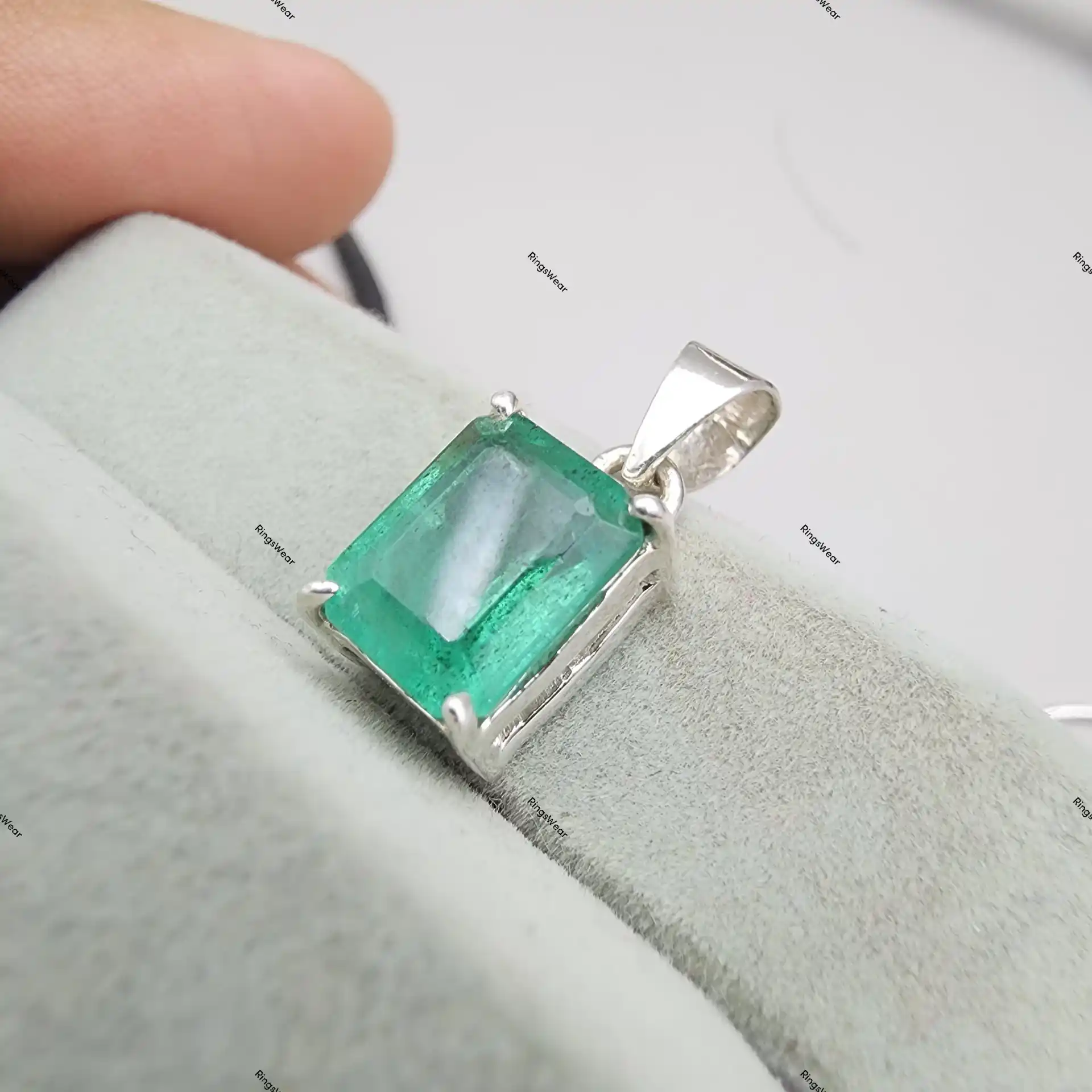 Solitaire Emerald Necklace Natural Green Stone In 925 Silver 3 Solitaire Emerald Necklace Natural Green Stone In 925 Silver - Image 3